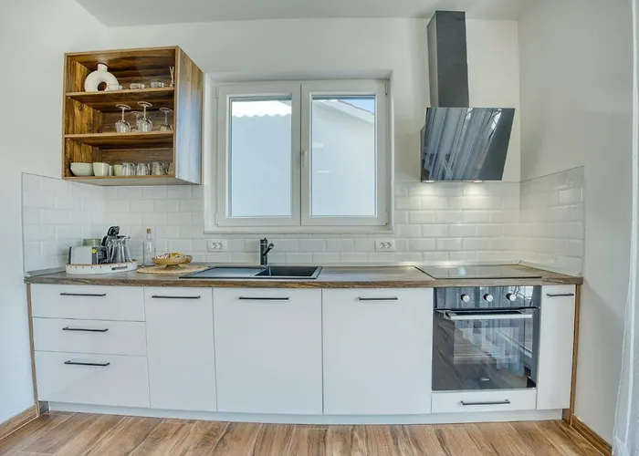 Labar 비오그라드나모루